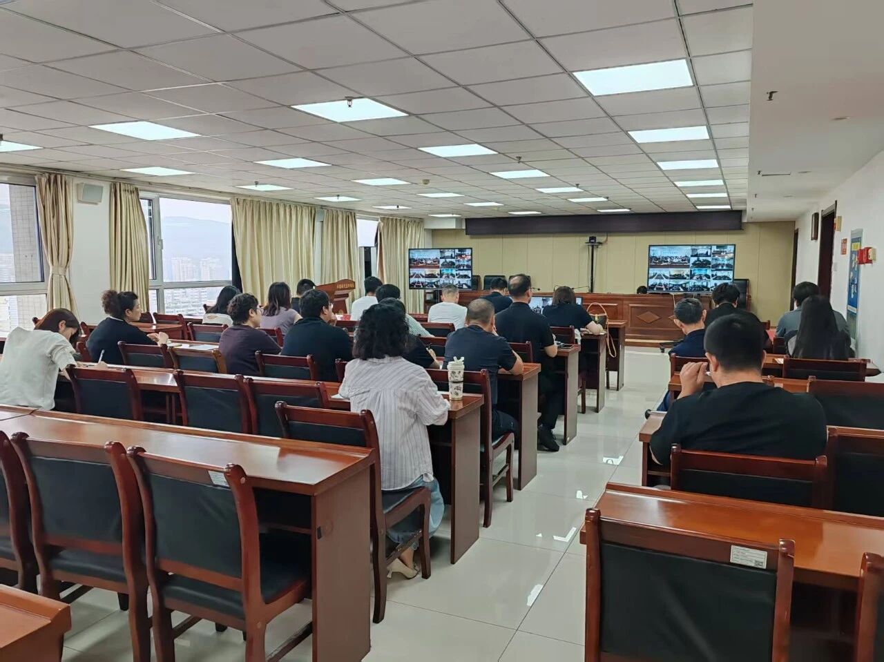 f7816d1b8d37ed657afeeaeb0edb0a65.jpg f7816d1b8d37ed657afeeaeb0edb0a65.jpg