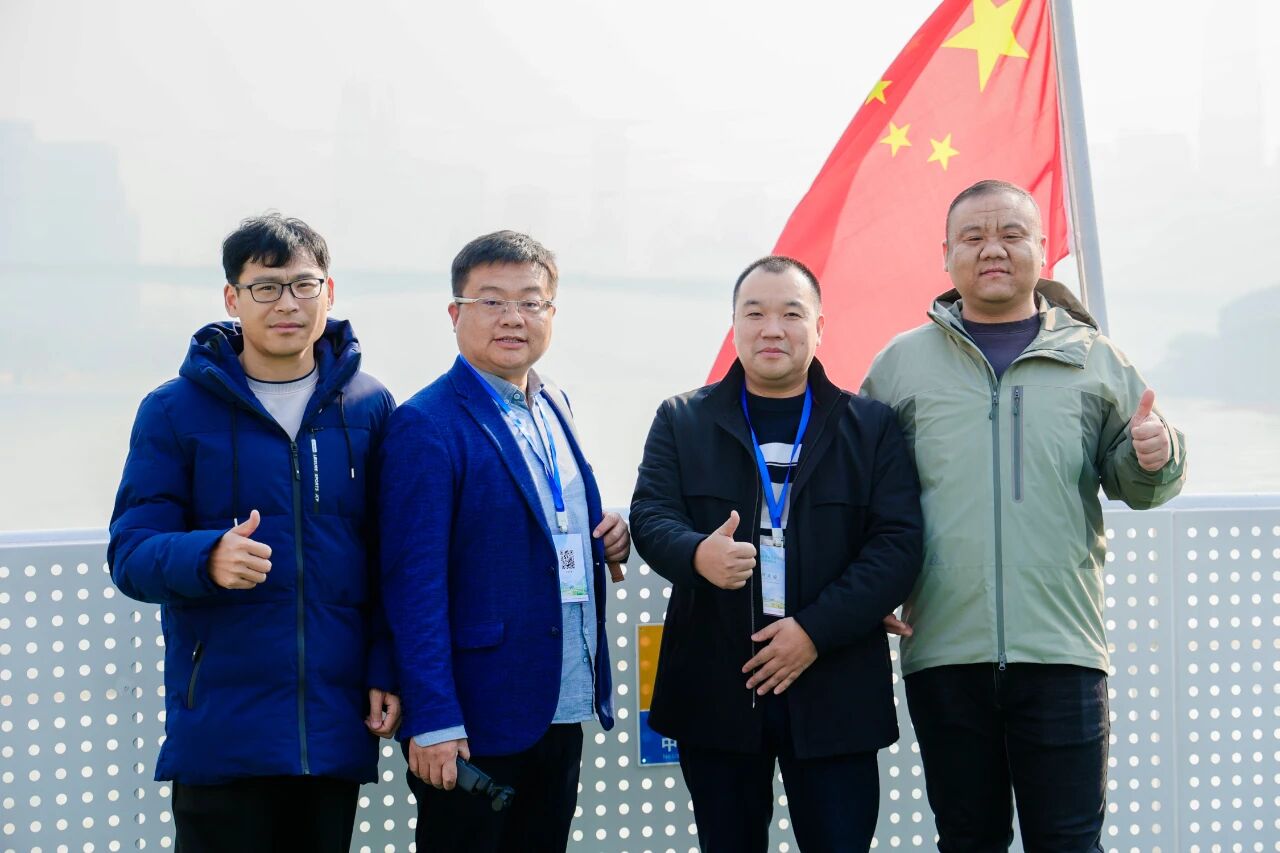 160bc8d7ed8c063c745bb5d91a1e9661.jpg 160bc8d7ed8c063c745bb5d91a1e9661.jpg