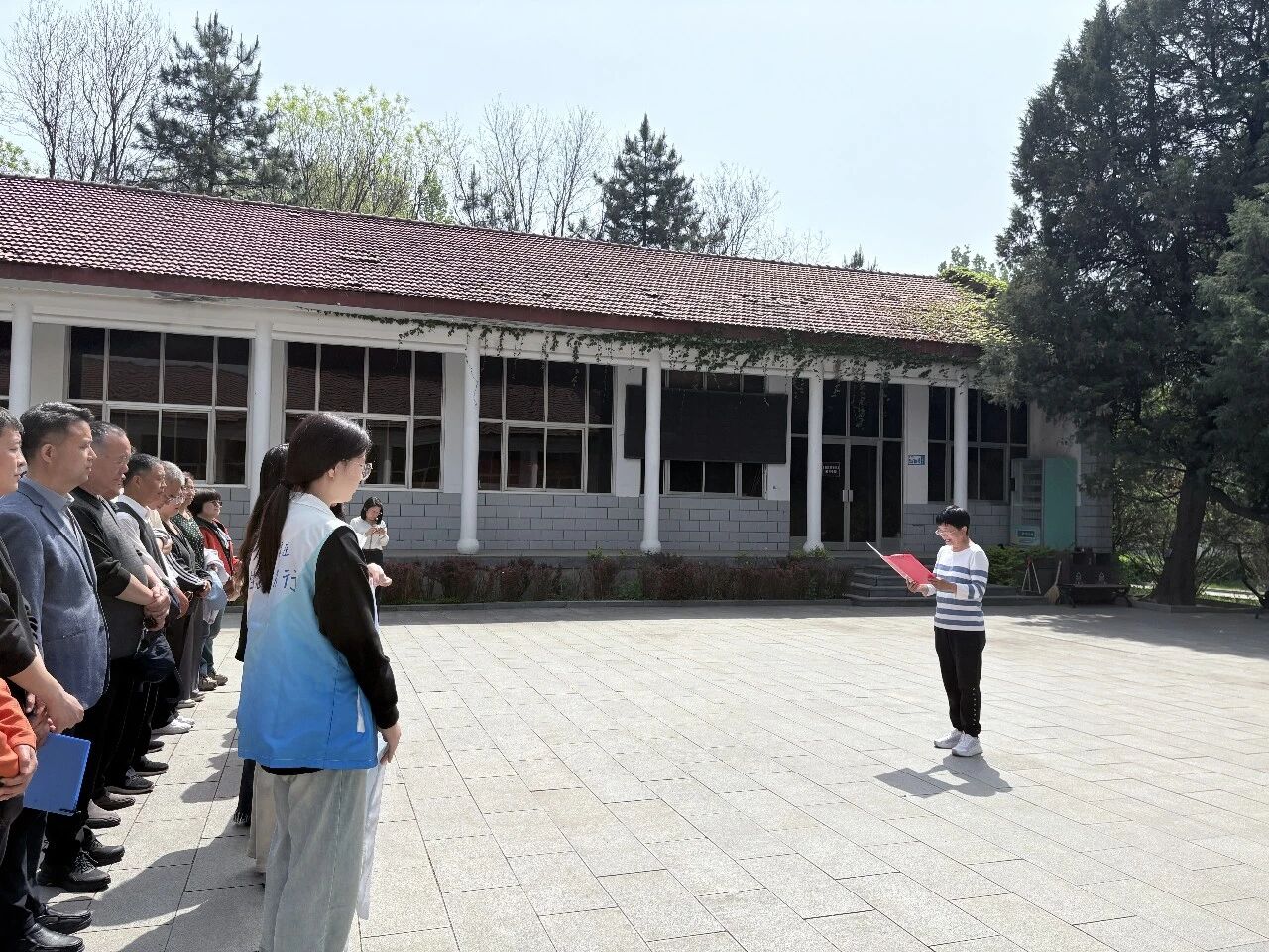 d97d125cdac4d8969b59c0e3f9a0d5bc.jpg